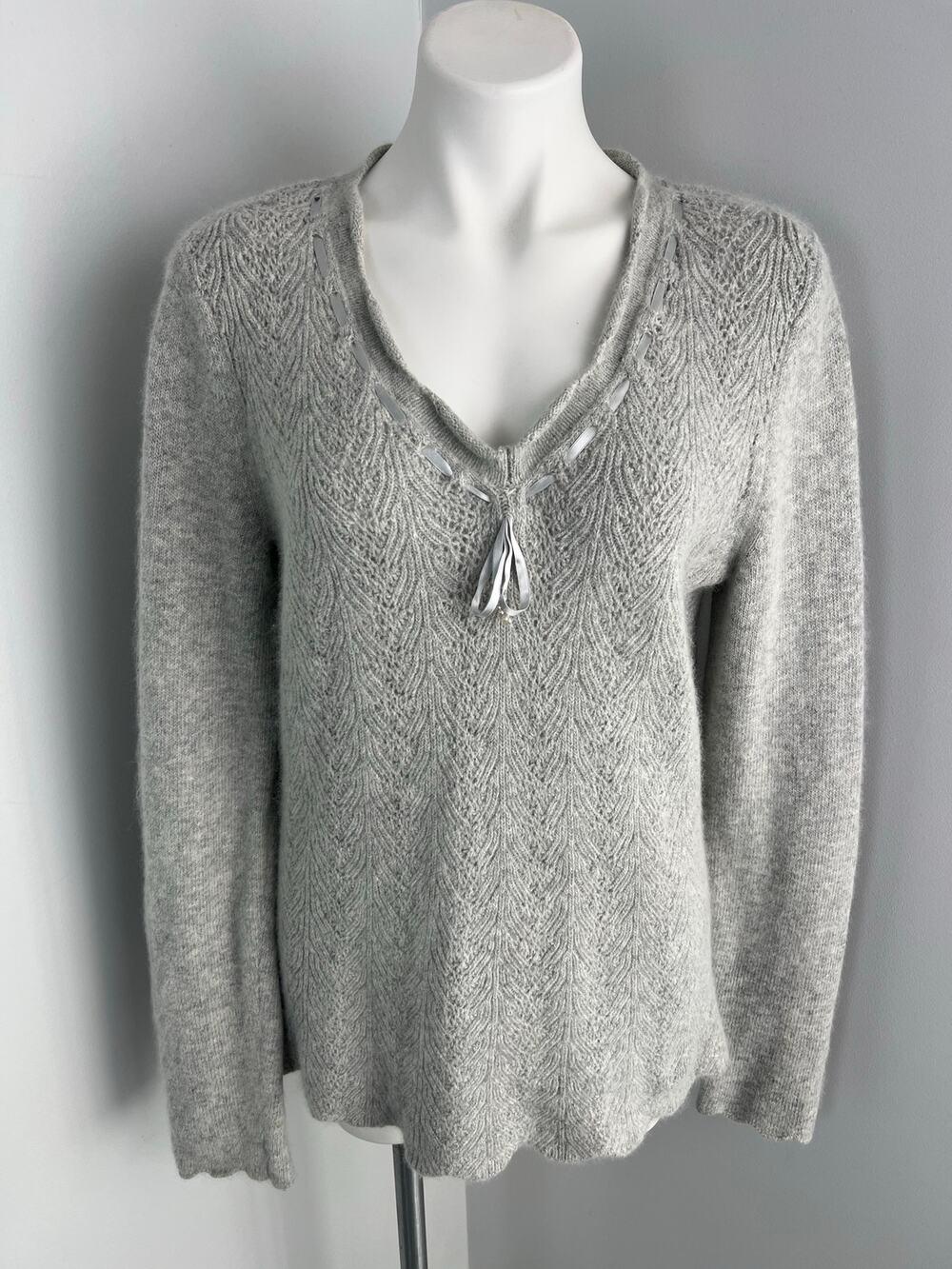 Lucy & Laurel Angora Rabbit Hair and Lambs Wool Blend Sweater w Ribbon Trim L